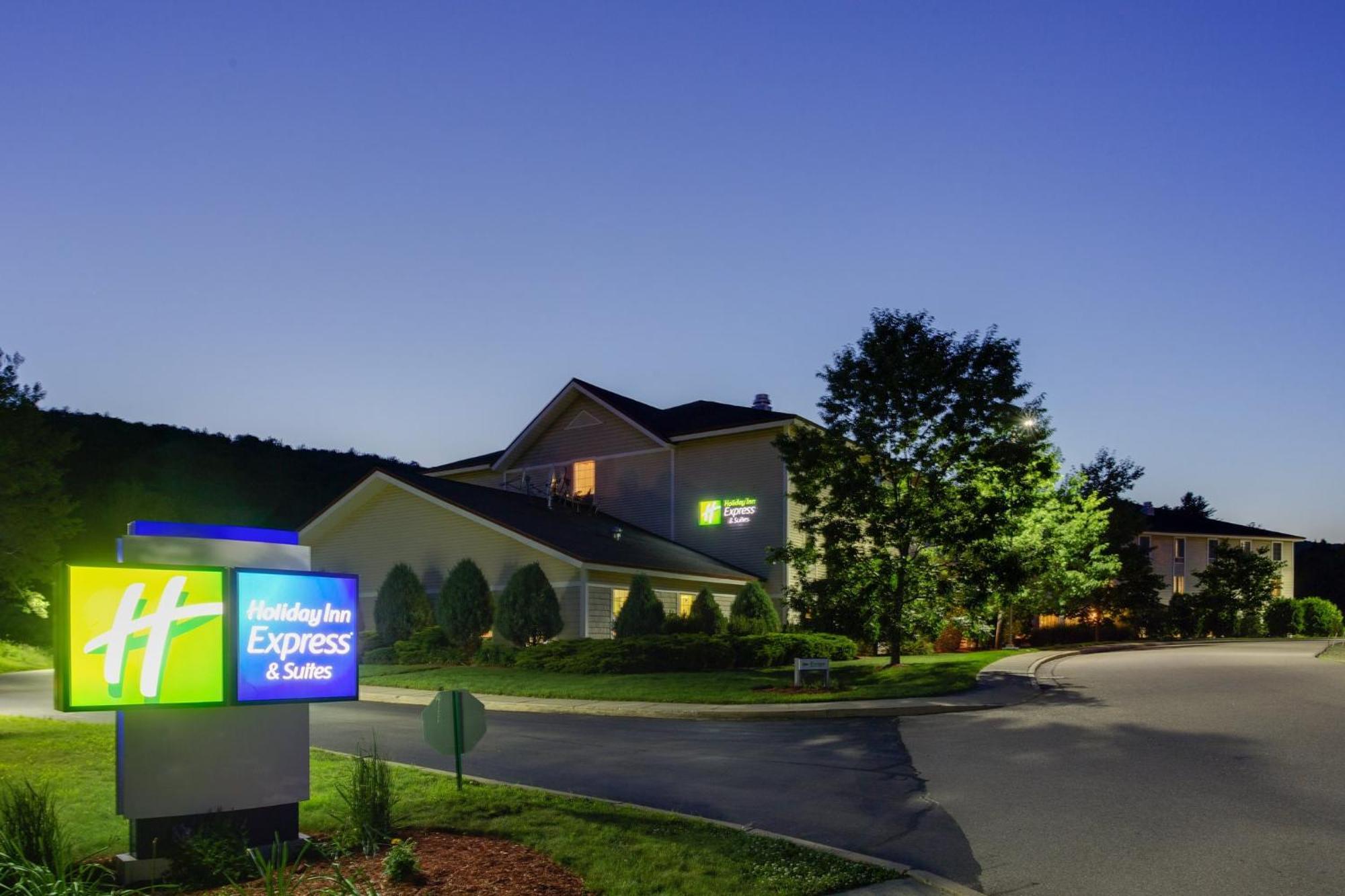 Holiday Inn Express Hotel & Suites Brattleboro By Ihg Exterior photo